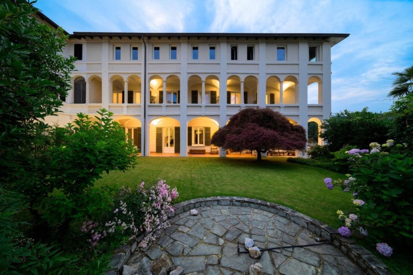 Villa Agnona Camere Borgosesia Exterior photo